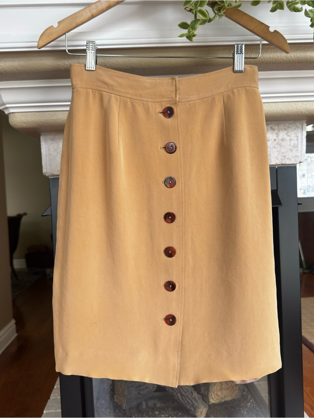 Dana Buchman Tan Silk Button-Front Pencil‎ Skirt